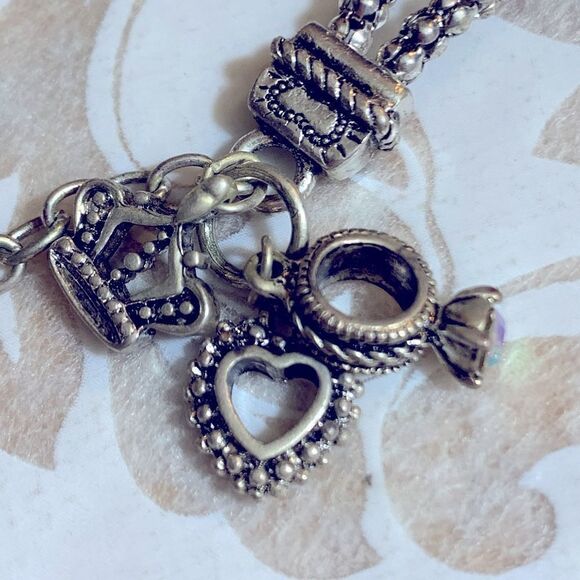 Premier Designs Hostess Charm Bracelet Double Strand Crown Heart Ring Cross 6.5” - Picture 2 of 5